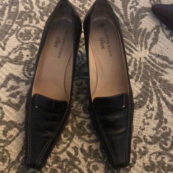 BUNDLE of 2 ANNE KLEIN HEELS! - Picture 6 of 8
